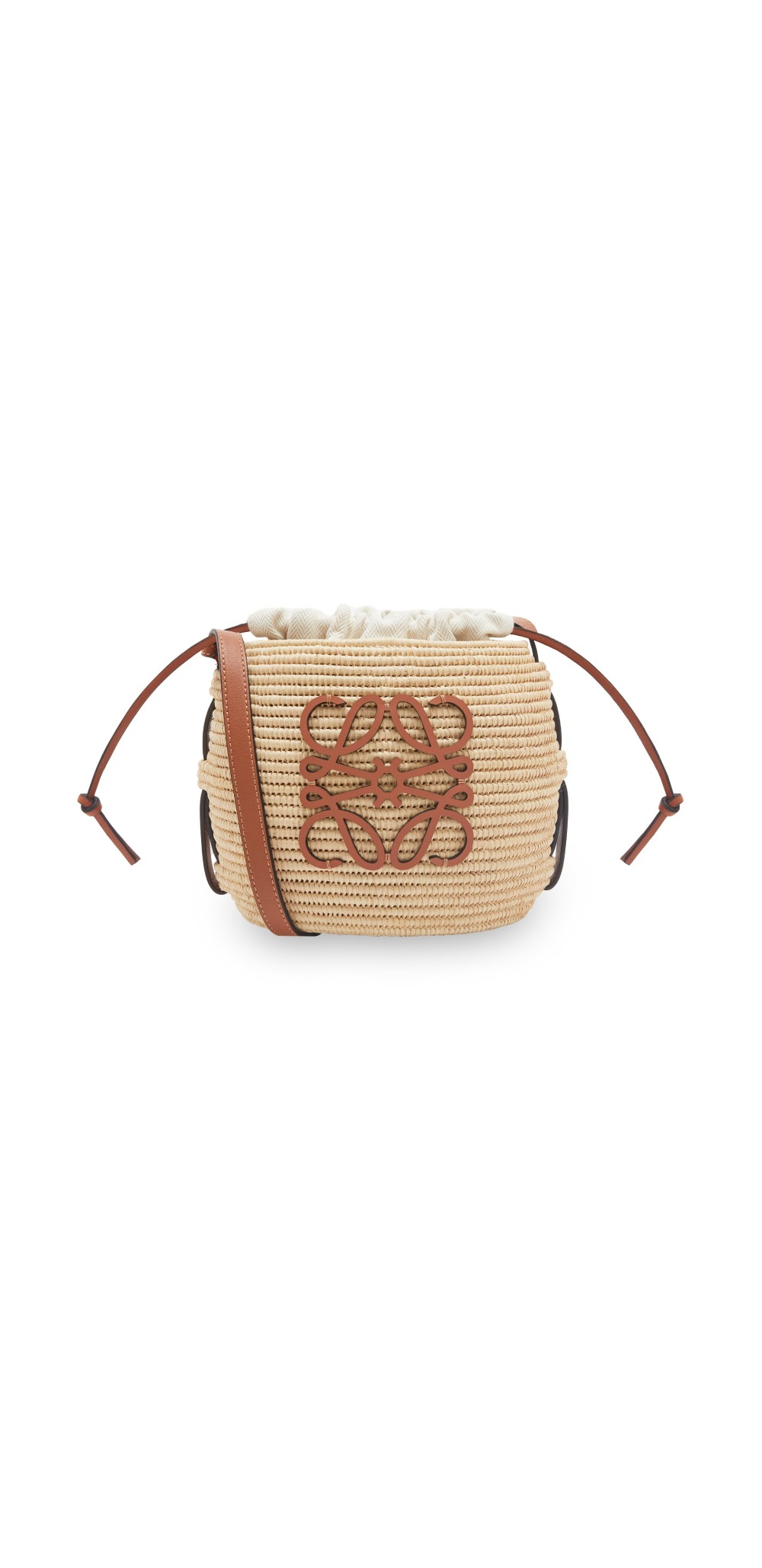 로에베 비하이브 바스켓백