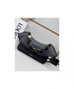 로에베 OLA 올라 미디엄 레더 숄더 AP22P22