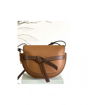 로에베 게이트 미니 숄더백