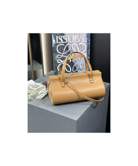 로에베 스몰 클래스프 백