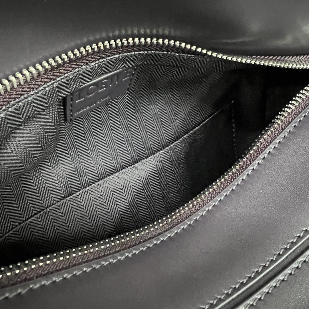 로에베 사틴 스몰 퍼즐 엣지 백 다크 퍼플