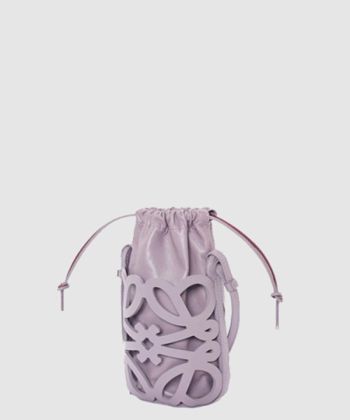 로에베 아나그램 컷아웃 포켓백