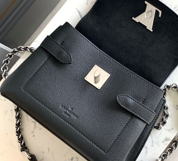 루이비통 락미에버미니 블랙