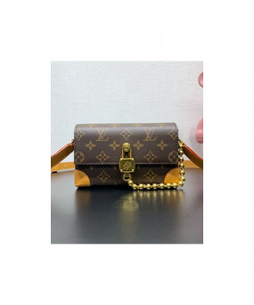 루이비통 스티머 웨어러블 월릿 M14738