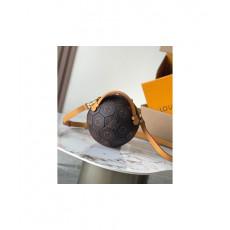 루이비통 모노그램 축구공 백 M13894
