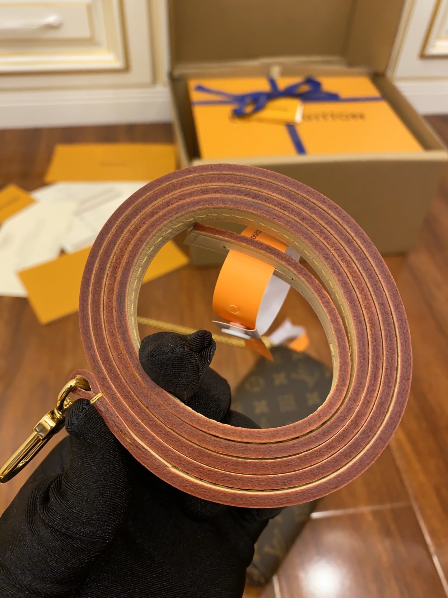 루이비통 페이보릿 MM M40718 26 x 15 x 4 cm