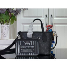 루이비통 네버풀 반둘리에 인사이드 아웃 BB 26.5 x 16.5 x 11 cm