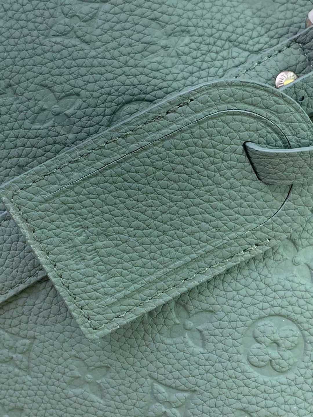 루이비통 2025 M13976 키폴 반둘리에 50 여행 가방