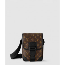 루이비통 S락 버티컬 웨어러블 월릿 M46442