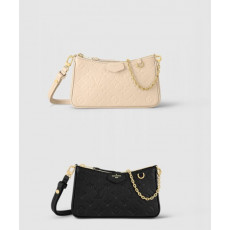 이지 파우치 온 스트랩 M80349