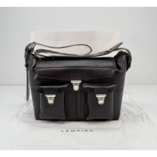 르메르 위크엔드 기어 백 나파 가죽 블랙 가로: 39cm 세로: 23cm 폭: 20cm