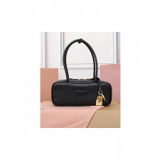 미우미우 레더 탑핸들 보 백 5BB173