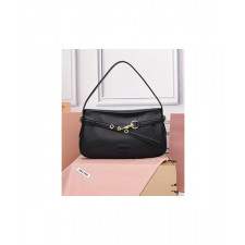 미우미우 어드벤처 숄더백 5BC182