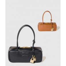 미우미우 가죽 보백 5BB173