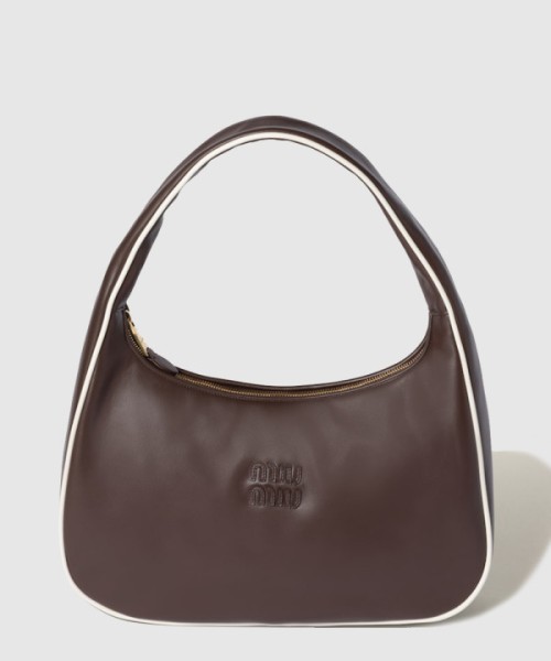 미우미우 완더 가죽백 5BC183