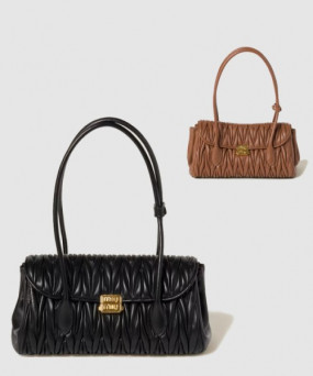 미우미우 마테라쎄 나파 가죽 숄더백 5BD265