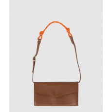 미우미우 편지봉투 겨드랑이 숄더백 5DN006