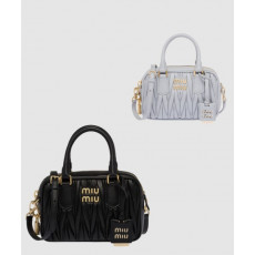 미우미우 아르카디 마테라쎄 나파 가죽 가방 5BB123