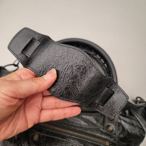 발렌시아가 르 시티 퍼스트 백 블랙