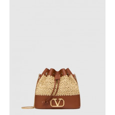 발렌티노 VLOGO SIGNATURE 라피아 미니 버킷백