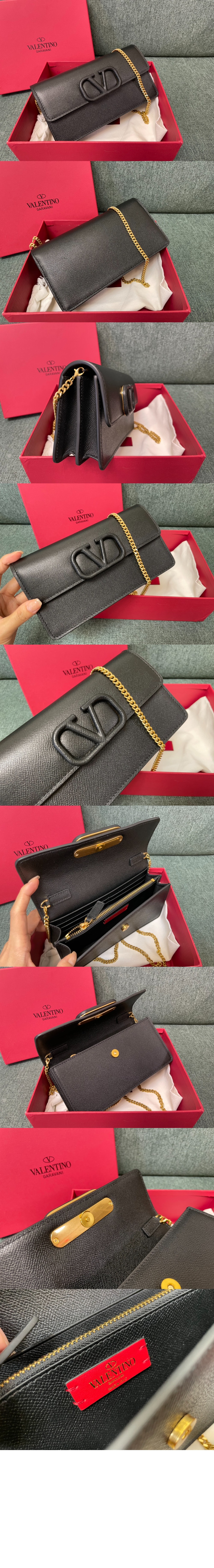 발렌티노 VLogo 시그니처 메탈릭 그레인 카프스킨 체인 지갑