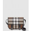 버버리 체크 크로스백 8052801
