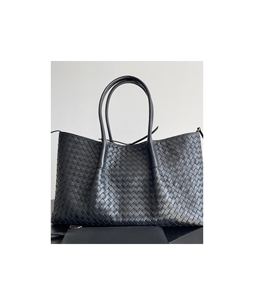 보테가베네타 피나코테카 43