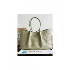 보테가베네타 피나코테카 43