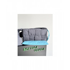 보테가베네타 필로우 카세트 크로스 30