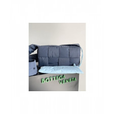 보테가베네타 필로우 카세트 크로스 30