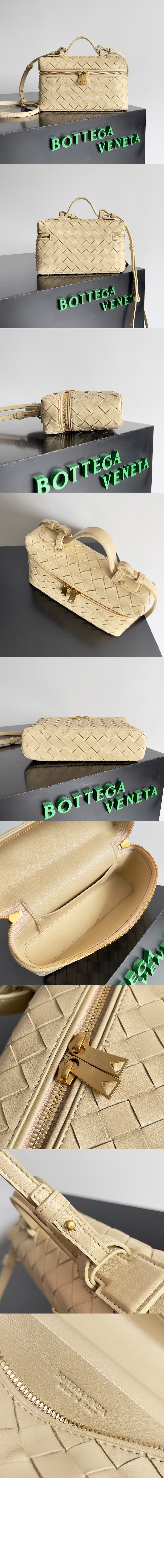 보테가베네타 스트랩 장식의 베니티 케이스 789109