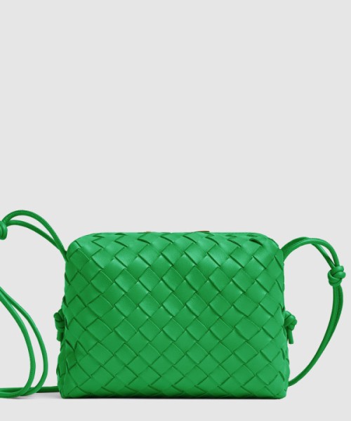 보테가베네타 스몰 루프 카메라백 680255