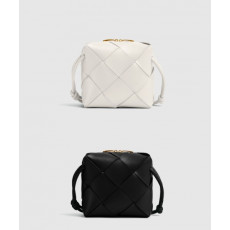 보테가베네타 미니 카세트 카메라백 701915