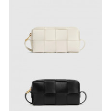 보테가베네타 카세트 미니 크로스바디 백 755031