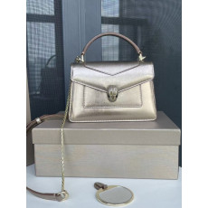 불가리 세르펜티 포에버 미니 톱 핸들 백 너비 x 높이 x 폭:19 x 11 x 5.5 cm