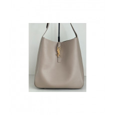 생로랑 LE5A7 호보백