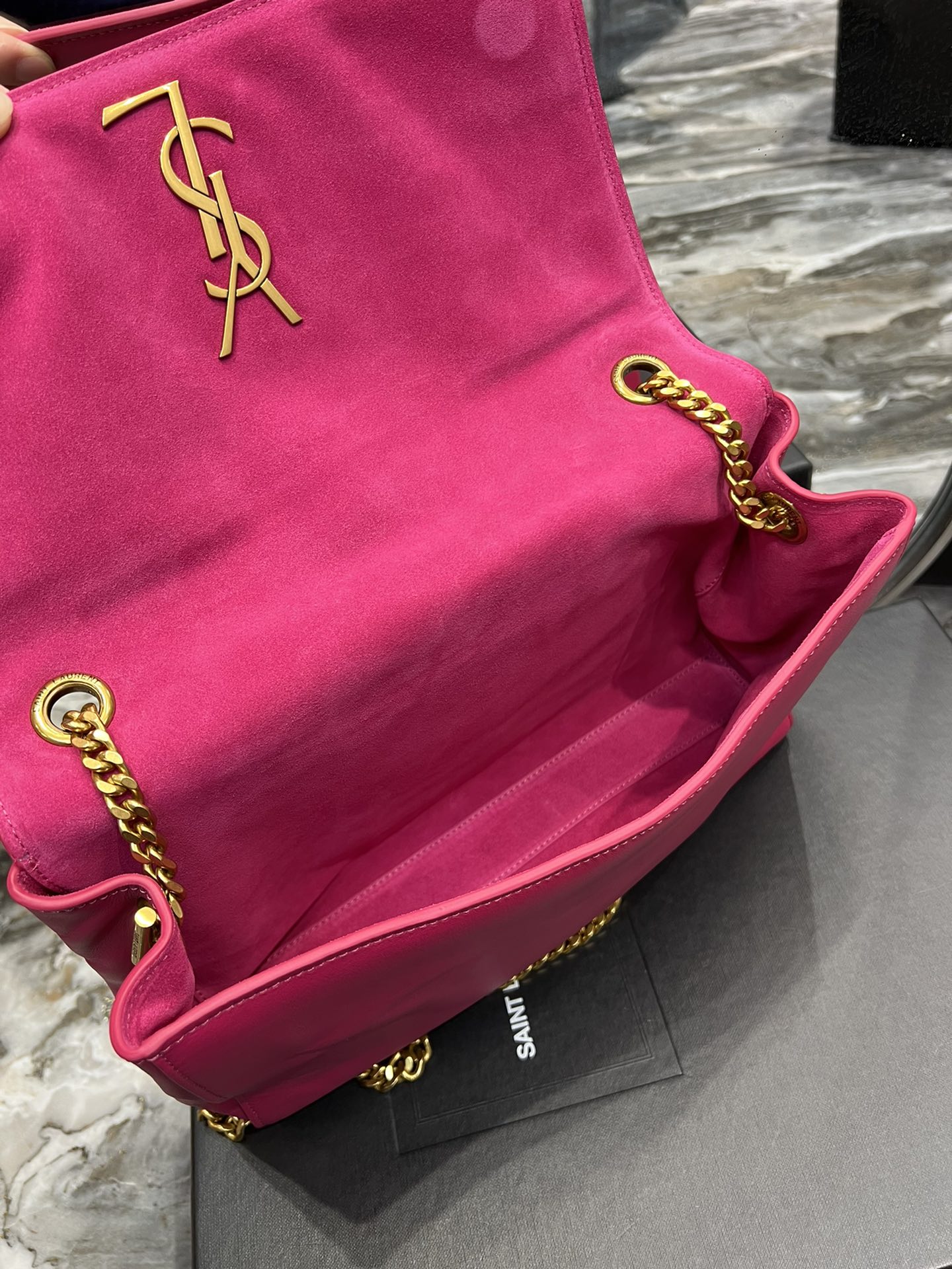 생로랑 미디움 스웨이드 리버서블 양면 케이트 백 핑크