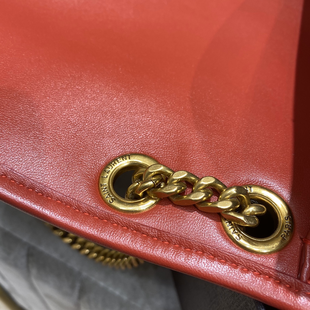 생로랑 니키 스웨이드 미디움 체인백 레드