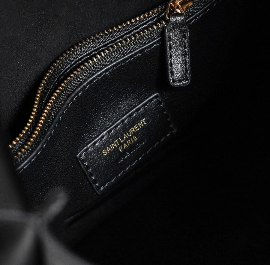 생로랑 스몰 서플 숄더백 사이즈 22×23×8.5CM