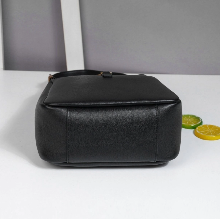 생로랑 스몰 서플 숄더백 사이즈 22×23×8.5CM