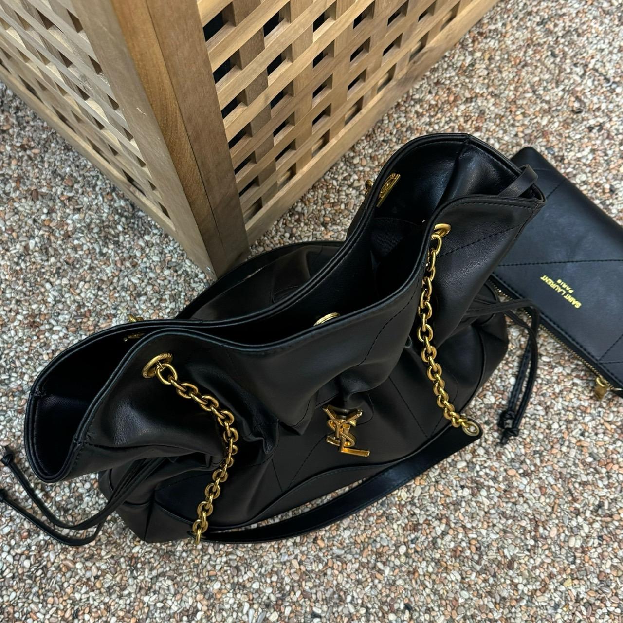 생로랑 스몰 제이미 퀼트 레더 숄더백 가로 : 27cm 세로 : 29cm