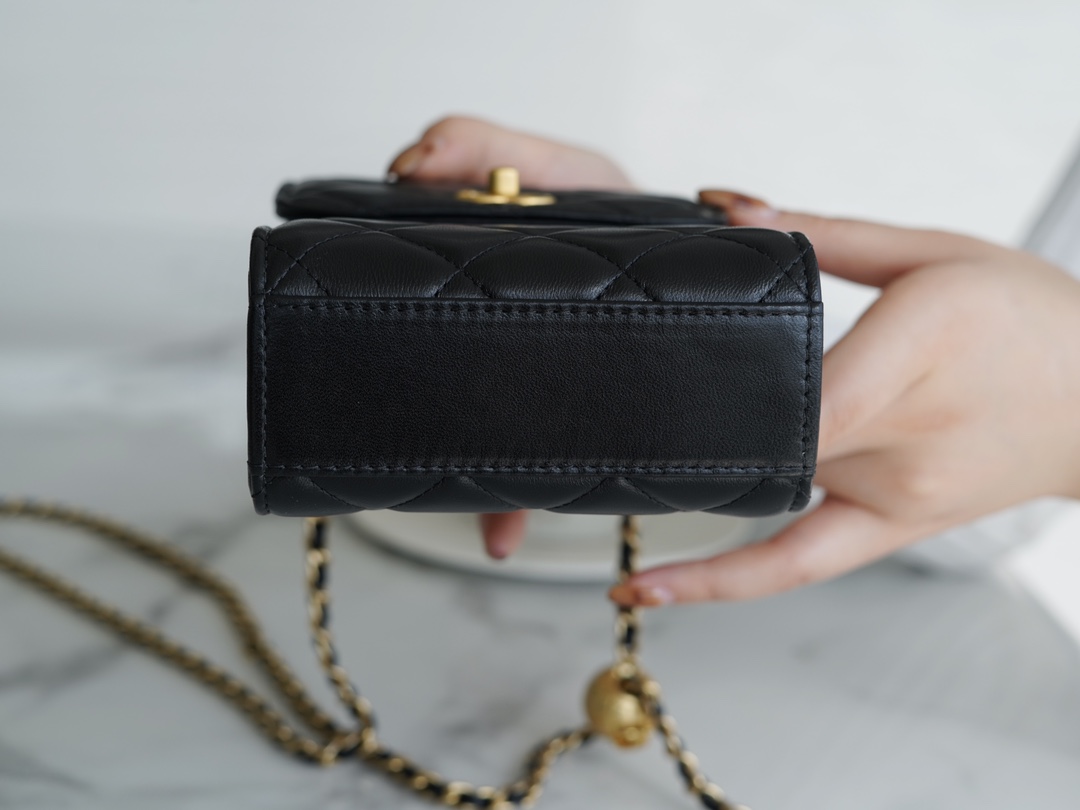 샤넬 골드볼 폰홀더백 블랙