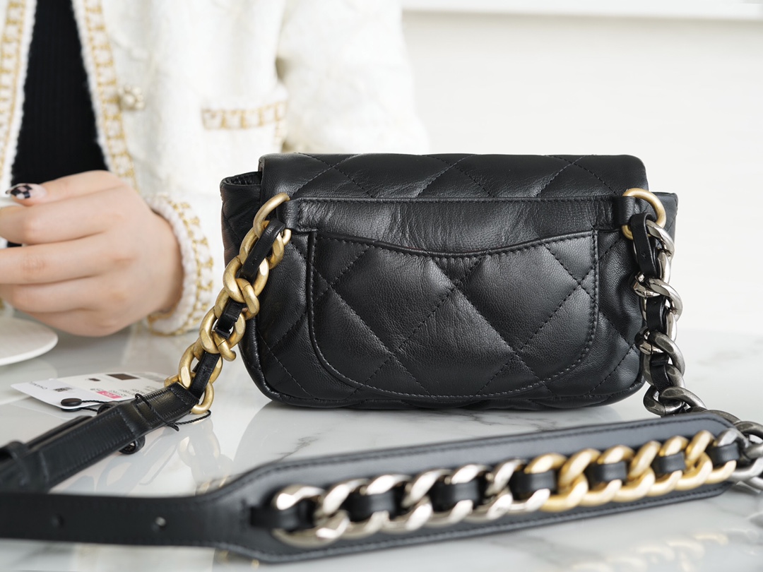 샤넬19 미니 체인 플랩백 블랙 AS1163