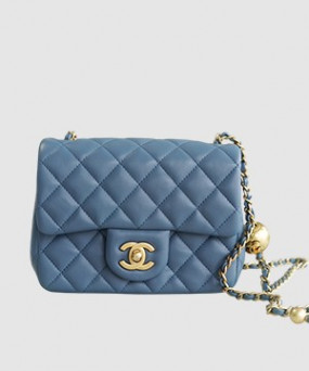 샤넬 쁘띠삭 골드볼 플랩백 뉴미니 블루