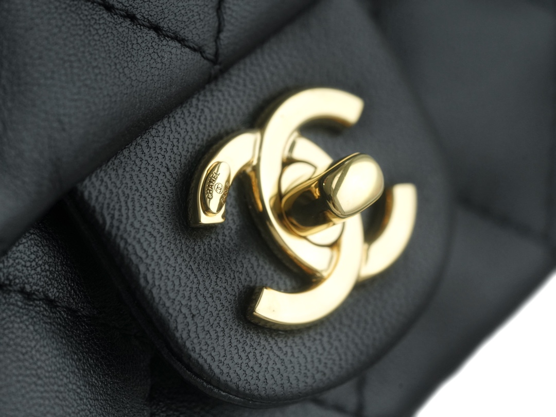 샤넬 24P최신 클래식 탑핸들 뉴미니 블랙