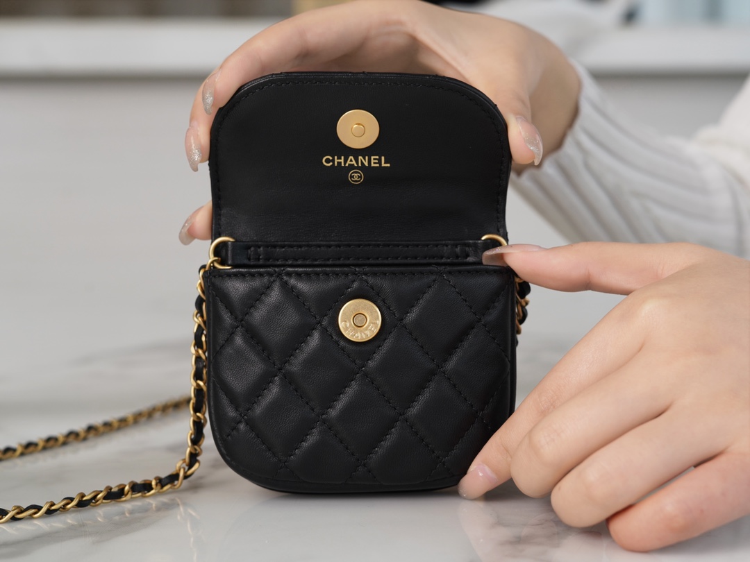 샤넬 WOC 골드볼 퀄팅 체인 웨이스트 미니백