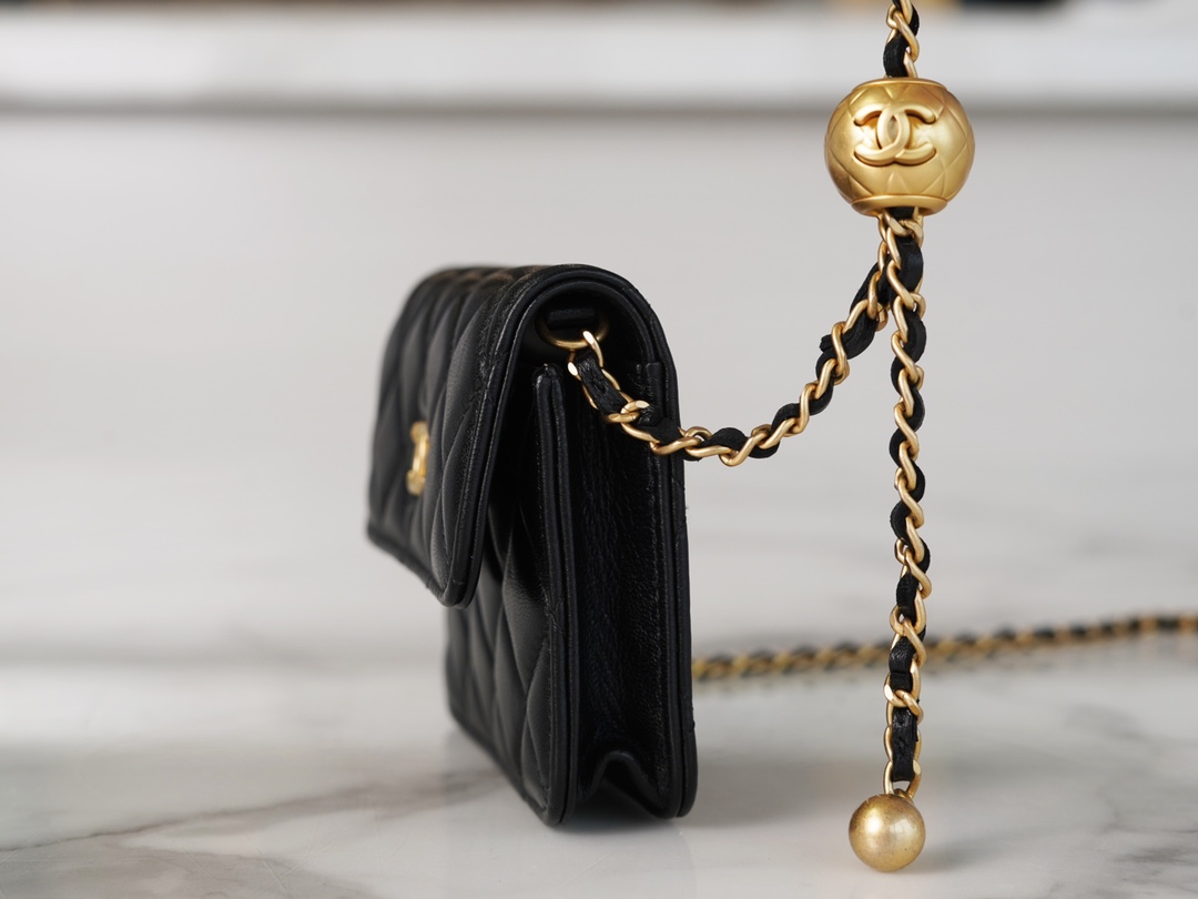 샤넬 WOC 골드볼 퀄팅 체인 미니백