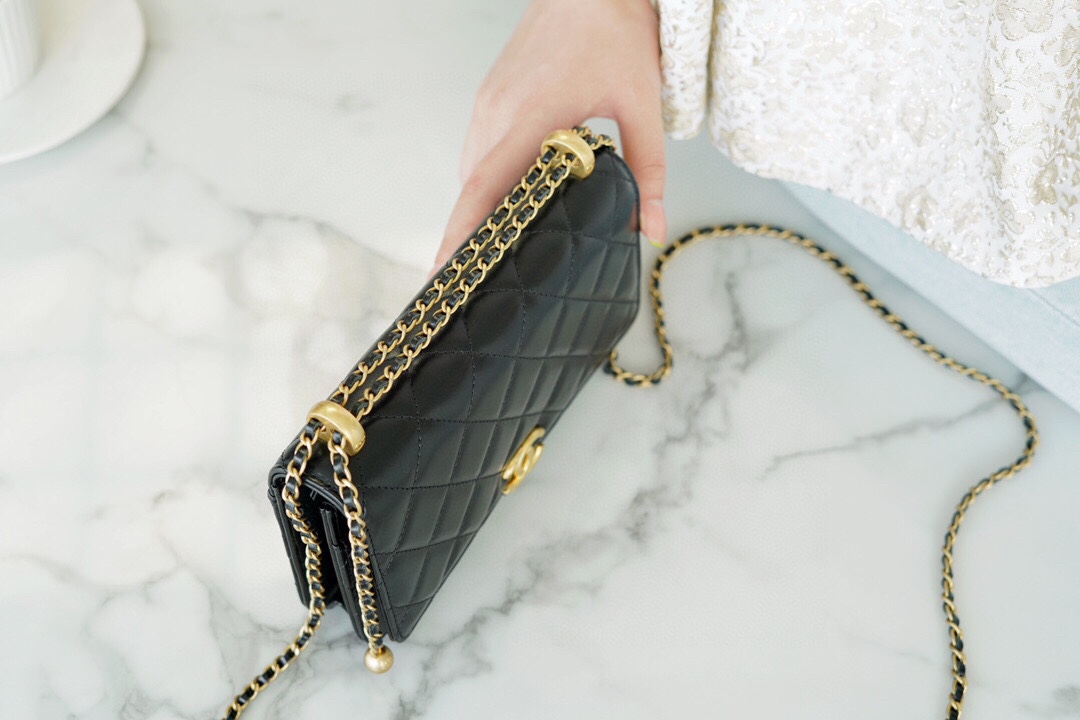 샤넬 WOC 체인 월렛 블랙