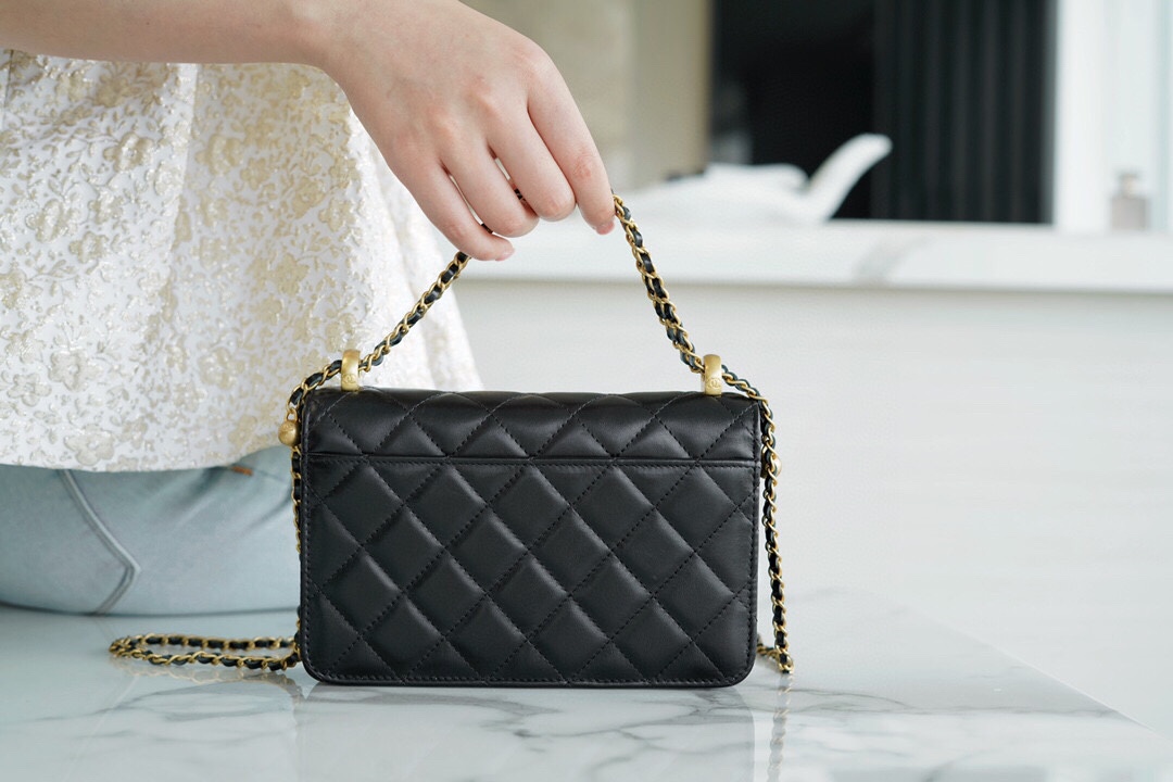 샤넬 WOC 체인 월렛 블랙