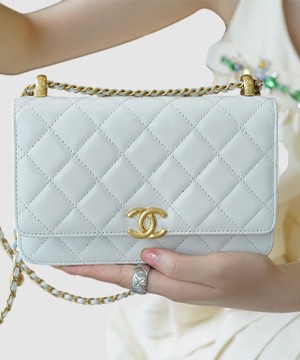 샤넬 WOC 체인 월렛 화이트